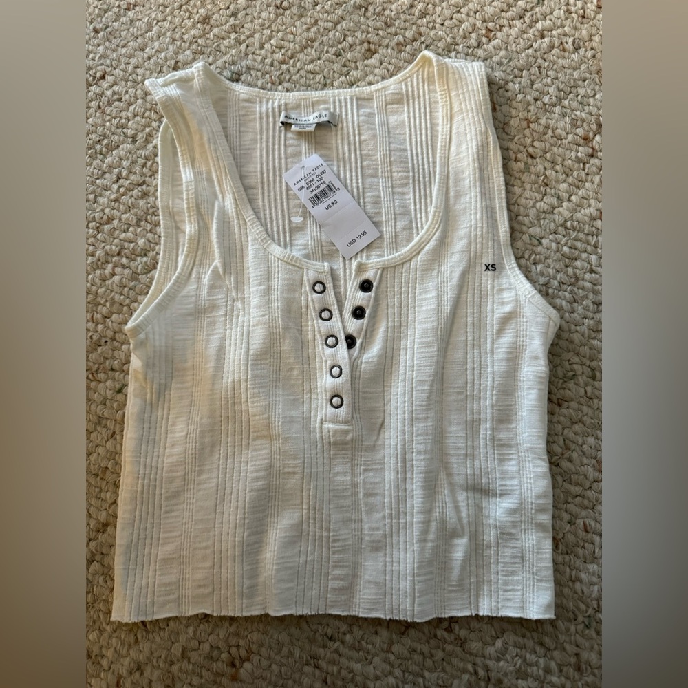 American Eagle 🦅 Women’s Cropped Tank Top with Buttons. Size XS. NWT.